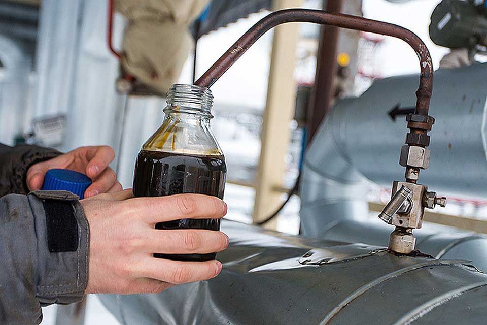 Контроль качества нефтепродуктов при хранении